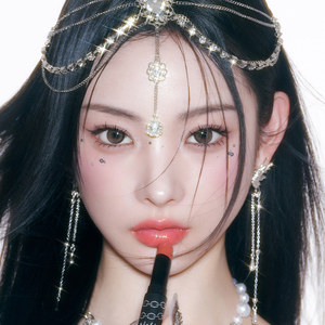 [K-Beauty] Lápiz labial brillante Naughty% Melting Shine, paquete de 4 - Product Image 2