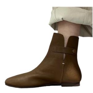 Botines Planos Cómodos con Diseño Novedoso 2026, Corte en V Lateral y Punta Redonda para Mujer, Zapatos Versátiles para Mujer - Product Image 5