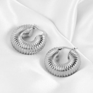 Aros de Oro de 18K, Acero Inoxidable, Diseño Geométrico Redondo, Joyería de Moda - Product Image 3