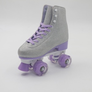 Chaussures à roulettes professionnelles grises en PU avec roues lumineuses, <span class=keywords><strong>châssis</strong></span> PP clignotant, étanches, roulements ABEC-7, réglables <span class=keywords><strong>pour</strong></span> usage extérieur - Product Image 5