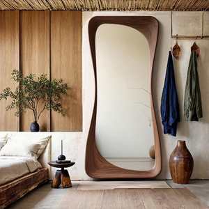 مرآة خشبية للتعليق على الحائط بتصميم ريفي غير منتظم لتزيين غرفة المعيشة والشرفة - Product Image 5