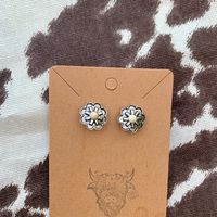 Boucles d'oreilles Western en forme de fleur en métal faites à la main avec bijoux en pierre turquoise Boucles d'oreilles Western en fausse pierre crème Boho Chic