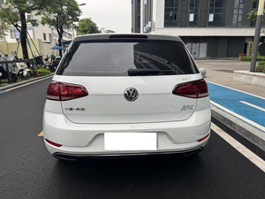 Auto Usado de Bajo Kilometraje, Volkswagen <span class=keywords><strong>Golf</strong></span> 2018 230TSI, Edición Comfort Automática, Auto de <span class=keywords><strong>Segunda</strong></span> <span class=keywords><strong>Mano</strong></span>, Hatchback Compacto, Excelente - Product Image 4