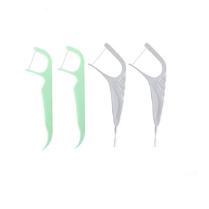 50 bâtonnets de <span class=keywords><strong>fil</strong></span> <span class=keywords><strong>dentaire</strong></span> jetables à la menthe avec brosse interdentaire intégrée <span class=keywords><strong>pour</strong></span> appareils orthodontiques et dispositifs dentaires - Product Image 2