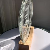 ADL nouveau Design 2023: premier trophée en forme d'assiette de verre de cristal avec Base en bois pour cadeaux souvenirs