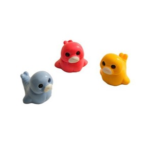 Breloques en résine motif dauphin de dessin animé, couleur unie, pendentif porte-clés, ornement, cadeau, unisexe, pour kit de bijoux DIY, origine Yiwu, sous licence privée - Product Image 1
