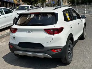 <span class=keywords><strong>Kia</strong></span> <span class=keywords><strong>Stonic</strong></span> 2026 1.4L Automático |   Hecho en China |   <span class=keywords><strong>Nuevo</strong></span> y Usado Disponible |   Pantalla CarPlay de 8 Pulgadas |   SUV de bajo consumo para desplazamientos urbanos - Product Image 3