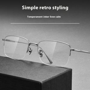 نظارات عمل نصف إطار من التيتانيوم الخالص خفيفة للغاية عصرية ذهبية كبيرة بتصميم ماسي عدسات طبية متوافقة - Product Image 2