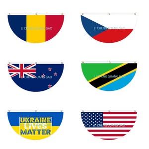 Série complète de drapeaux nationaux à suspendre au mur avec boucles en cuivre, idéaux pour la décoration de fêtes, de bars et de cours. - Product Image 1