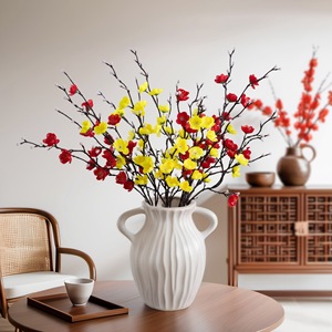 Rama de flor de ciruelo artificial CallaFloral, roja y amarilla, flor decorativa para bodas y decoración del hogar. - Product Image 1
