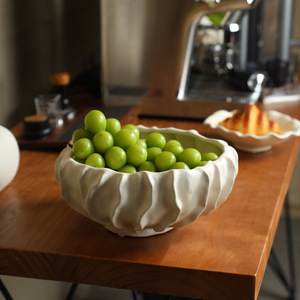 จานผลไม้เซรามิกสไตล์มินิมอลทันสมัย - ถาดเก็บของและถาดตกแต่งบ้าน สำหรับของขวัญขึ้นบ้านใหม่หรือของขวัญงานเลี้ยง - Product Image 3