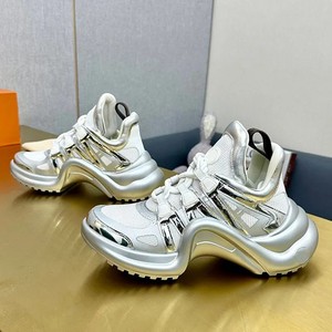 Zapatillas de deporte de diseñador de mezclilla para mujer con suela de onda única y ribete de piel de becerro - Product Image 6