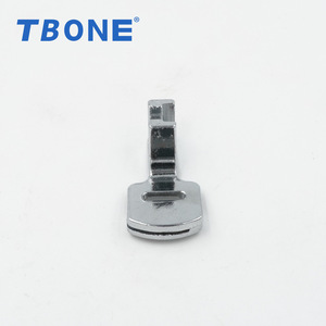 ตัวกดจีบผ้าแบบ T-Bone รุ่น 702 อุปกรณ์เสริมสำหรับจักรเย็บผ้าทำจากเหล็ก - Product Image 4
