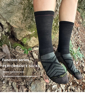<span class=keywords><strong>Chaussettes</strong></span> unisexes <span class=keywords><strong>en</strong></span> <span class=keywords><strong>laine</strong></span> mérinos pour l'automne et l'hiver, idéales pour la randonnée, la course à pied, les sports <span class=keywords><strong>de</strong></span> <span class=keywords><strong>montagne</strong></span>, pour les jeunes et les adultes, avec doublure polaire - Product Image 5