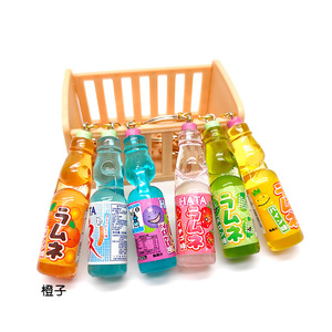 Llavero con Mini Botella de Refresco Japonés <span class=keywords><strong>Ramune</strong></span>, Colgante de Bebida de Simulación Colorido para Decoración de Bolsos y Mochilas, y Regalos para Amantes de la Gastronomía - Product Image 5