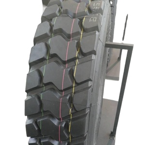 Neumáticos Nuevos para Camión DC Howo 295/80R22.5 315/80R22.5 385/65R22.5 Radiales Sólidos de Alta Calidad al por Mayor - Product Image 1