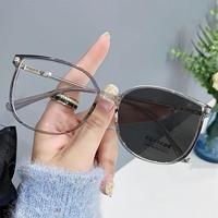 Lunettes de lecture photochromiques anti-lumière bleue œil-de-chat pour femmes, légères et à changement de couleur, vente en gros 2056