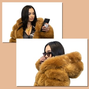 Cappotto invernale 2025 <span class=keywords><strong>donna</strong></span> in pelliccia sintetica <span class=keywords><strong>giacca</strong></span> a bolle corta Plus Size <span class=keywords><strong>moto</strong></span> corta con cappuccio prezzo di fabbrica Shenzhen giglio Cheng - Product Image 4