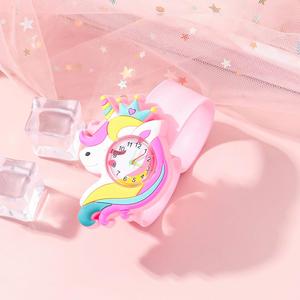 นาฬิกาข้อมือเด็ก ลายการ์ตูนยูนิคอร์น Papa Watch XSVO พร้อมชุดเครื่องประดับมงกุฎลูกปัดสีรุ้งน่ารัก หน้าปัด XSVO - Product Image 3