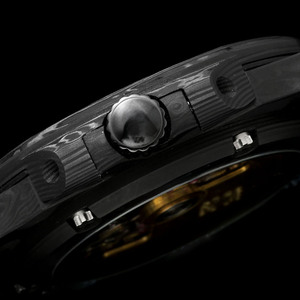 Montre-bracelet tendance en fibre de carbone à texture camouflage, cadran en cristal saphir, mouvement mécanique, résistante à l'eau, affichage du calendrier - Product Image 6