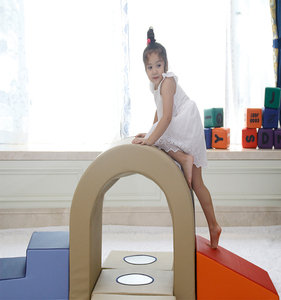 Équipement de jeu souple pour enfants Escalade rampant et coulissant Tunnel en mousse sûr pour les tout-petits et les enfants d'âge préscolaire Ensemble de jeu souple-50 pièces - Product Image 6