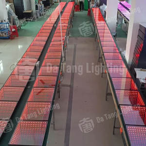 Dalles de sol LED Abyss avec effets synchronisés à la musique pour zones de fête intérieures - Product Image 2