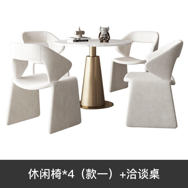 Une table ronde avec 4 chaises, 60