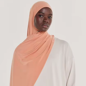 Hijab d'hiver de haute qualité, jersey liquide respirant, léger, délicat, non transparent, brillance subtile pour femmes musulmanes - Product Image 1