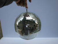 Le moteur de la batterie Rotator suspendu rotatif 8 pouces 8 "20cm Chrome Color Mirror Disco Ball avec batterie Kits de fête pour enfants