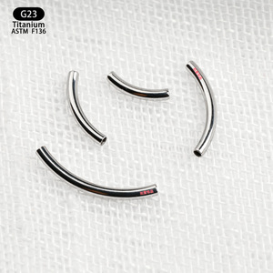 Bijoux de piercing en titane courbé G23 ASTM F136 pour nombril, rook, lèvre, unisexe - Product Image 3