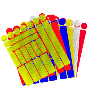 Autocollants réfléchissants en PET pour voiture, autocollants adhésifs pour camion, lumières géométriques qui brillent dans le noir, <span class=keywords><strong>bandes</strong></span> de pare-chocs arrière pour casques de vélo - Product Image 1