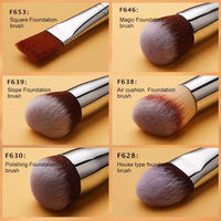 Set de Brochas de Maquillaje de Alta Calidad con Mango de Madera, Incluye Brocha Grande Plana Angulada para Base y Brocha para Difuminar, Marca Privada