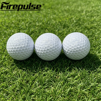 Balles de golf surlyn blanches à quatre couches, longue distance, résistantes à l'usure et durables, logo personnalisé disponible