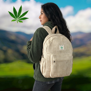 Sac à dos pour ordinateur portable en chanvre de l'Himalaya écologique, vegan, fait main, géométrique, sac de voyage avec porte-bouteille, poche et base en forme de lune - Product Image 1