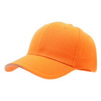 Gorra de Béisbol Deportiva B2B con Estampado de Leopardo, de Sarga de Algodón, Construcción de 6 Paneles, Logotipo Personalizado Bordado, Visera Tipo Sándwich, Cierre Ajustable