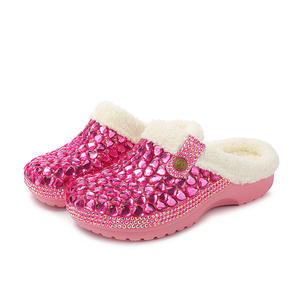 <span class=keywords><strong>Ciabatte</strong></span> da interno invernali con plateau di lusso da <span class=keywords><strong>donna</strong></span> in peluche scarpe <span class=keywords><strong>chiuse</strong></span> e pelose con strass e paillettes per la casa pantofole da <span class=keywords><strong>donna</strong></span> - Product Image 4