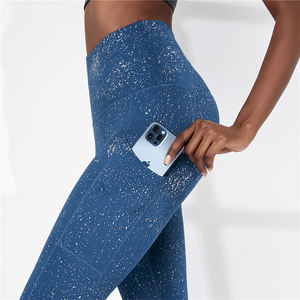 Ensemble de pantalons de yoga respirants et ajustés à taille haute à imprimé camouflage par sublimation - Product Image 2