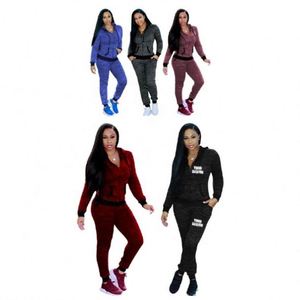 Nouvelle Collection 2024 : Ensemble tailleur deux pièces uni pour femme, manches courtes, idéal été et début d'automne, personnalisable avec votre logo – Vente Flash - Product Image 4