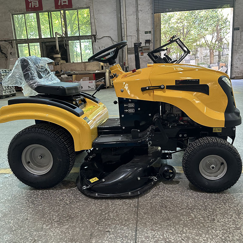Garden Use Riding Lawn Mower Cutting