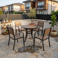 Ensemble de salle à manger de jardin moderne Meiqi pour l'extérieur, résistant à l'eau et au soleil, table et chaises pour balcon, terrasse et relaxation