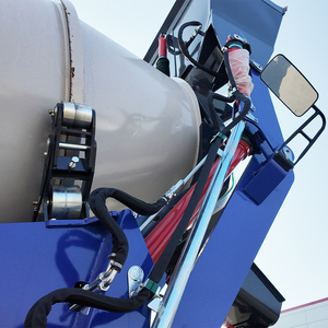 Großkapazitäts-Mobilbetonmischer-LKW 5 m³ Selbstladender Betonmischer-LKW im Angebot - Product Image 5