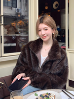 Manteau en fausse fourrure de vison à col montant pour femme, style rétro, fourrure intégrée, luxe léger, chaud et duveteux, nouveau style