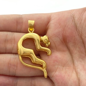 Yunnique – collier avec pendentif animal en acier inoxydable, couleur or, design simple, pour bijoux à la mode - Product Image 3