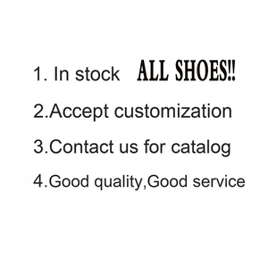 Chaussures de football rétro pour hommes, crampons classiques, coupe basse, style vintage, pour entraînement en plein air, match, gazon artificiel - Product Image 1