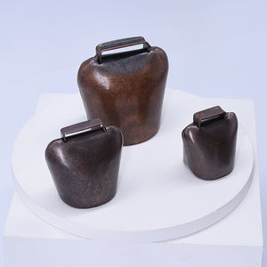 <span class=keywords><strong>Campanas</strong></span> <span class=keywords><strong>pequeñas</strong></span> <span class=keywords><strong>de</strong></span> metal <span class=keywords><strong>de</strong></span> estilo rústico retro para mascotas, cascabel <span class=keywords><strong>de</strong></span> vaca colgante, <span class=keywords><strong>venta</strong></span> directa al por mayor - Product Image 2