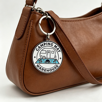 Porte-clés personnalisé en émail souple pour camping-car, médaille en alliage de zinc, porte-clés artisanal, conception gratuite, souvenir en métal pour les voyages