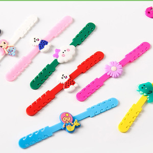 Ajustable Niño cuidado Personal cara oreja Loop extensión hebilla dolor de oído Protector gancho de silicona hebilla titular - Product Image 2