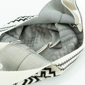 Vendita calda In magazzino Mini <span class=keywords><strong>borsa</strong></span> personalizzata per bambini borse a <span class=keywords><strong>tracolla</strong></span> In maglia di poliestere borse a <span class=keywords><strong>tracolla</strong></span> all'<span class=keywords><strong>uncinetto</strong></span> per le donne - Product Image 5