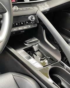 Nuova Auto Hyundai Elantra 2025 1.5L CVT <span class=keywords><strong>GLS</strong></span> - Veicolo a Benzina per Adulti in Promozione - Product Image 6