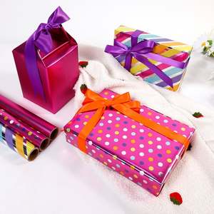 Venta al por mayor 80g 43*300cm metálico Rosa rojo papel de embalaje papel de regalo - Product Image 4